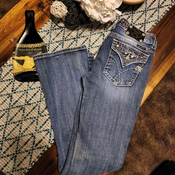 Miss Me Denim - Make me an off on these Miss Me 👖